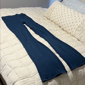 Good American Rib Seamless Flare Stripe Pants